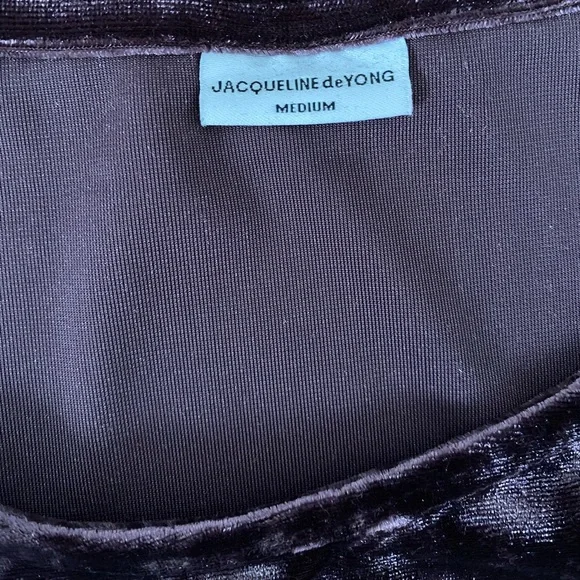 ❌SOLD❌ JACQUELINE de YONG Crushed Velvet Crop - Picture 3 of 11